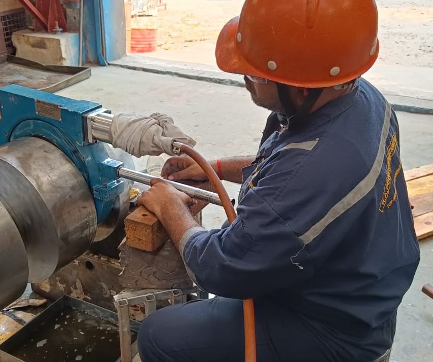 Insitu Machining & Polishing Of Crankshaft Of Peroni Pompe Italy