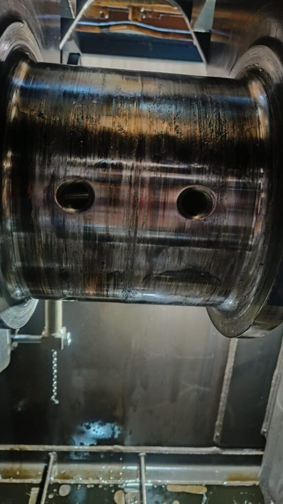 Caterpillar damaged crankpin