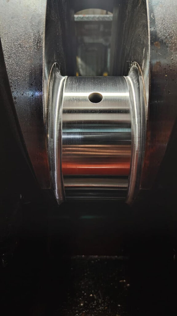 After Grinding Crankpin of Daihatsu 6DK-20 engine