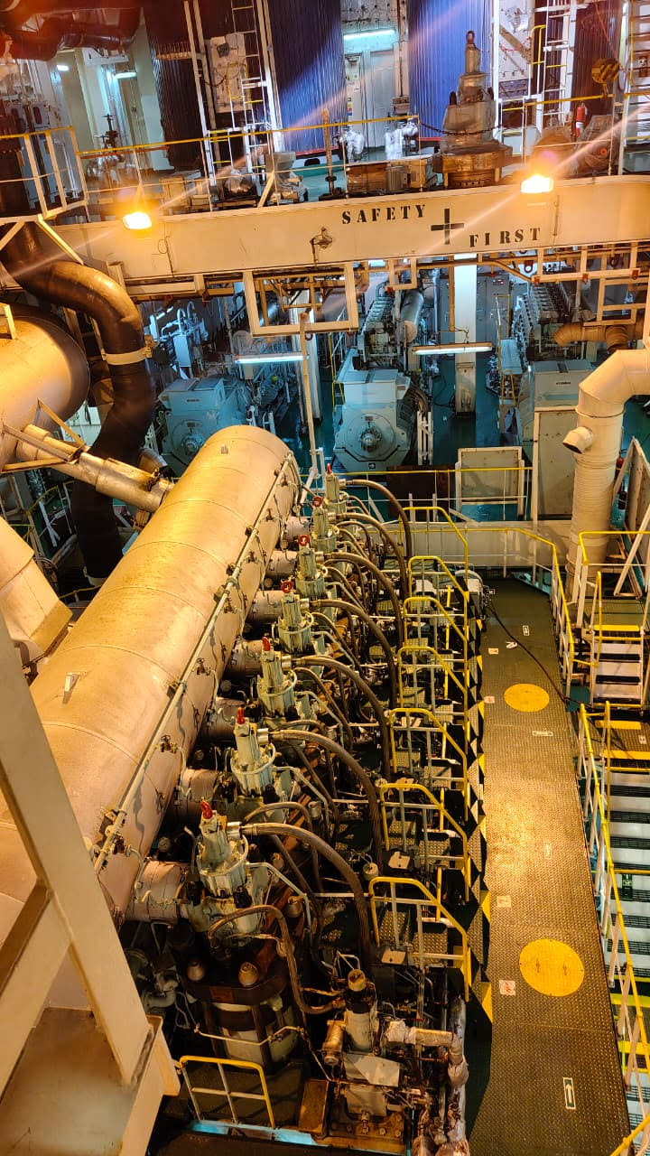 On Vessel Grinding of MAN B&W 7L23 30H Crankshaft