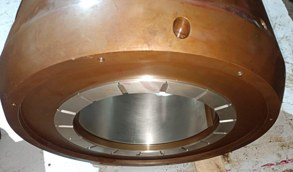 Inspection of Wärtsilä Alternator (Generator) Bearing Before Rebabbitting