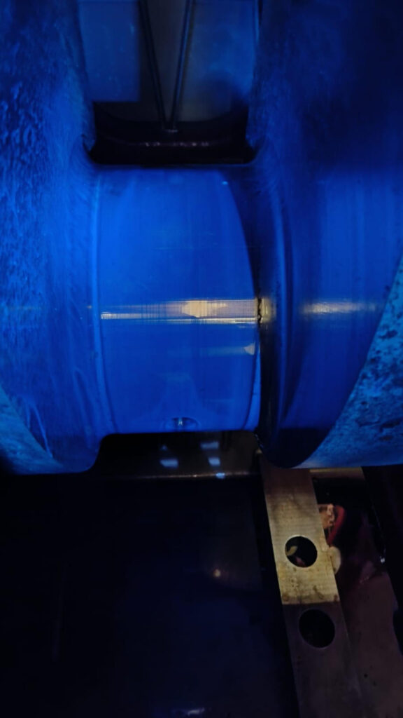 Crankshaft Crack Detection by MPI– MAK-3 8CM32C